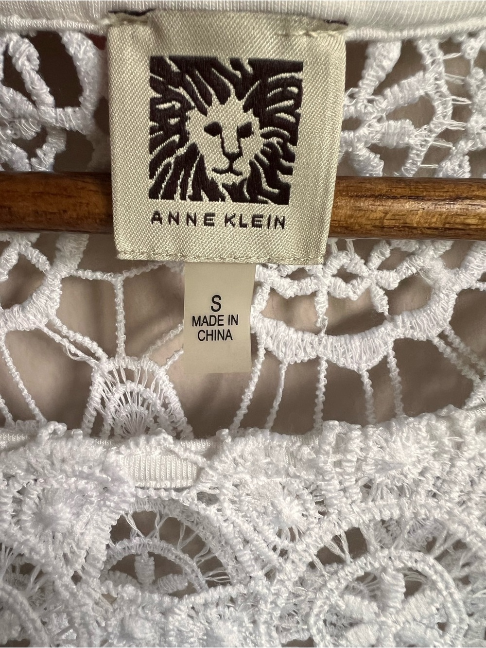 Anne Klein White Floral Crochet Lace Top Size S Boho Sheer Overlay Top Cottage - Picture 3 of 9